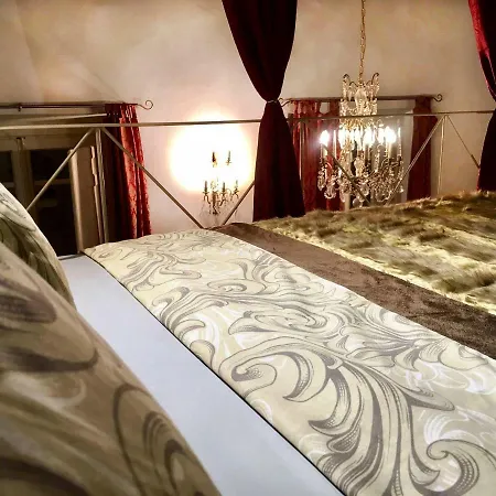 Florentine Style Apartment Florence